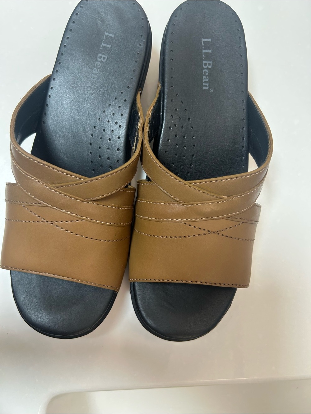 L.L.Bean women’s tan leather crisscross strap mules. New no box size 38 (7.5)